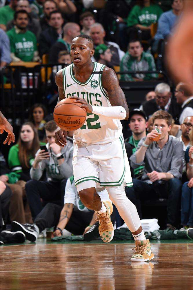 蓝色方优先 蓝色方优先